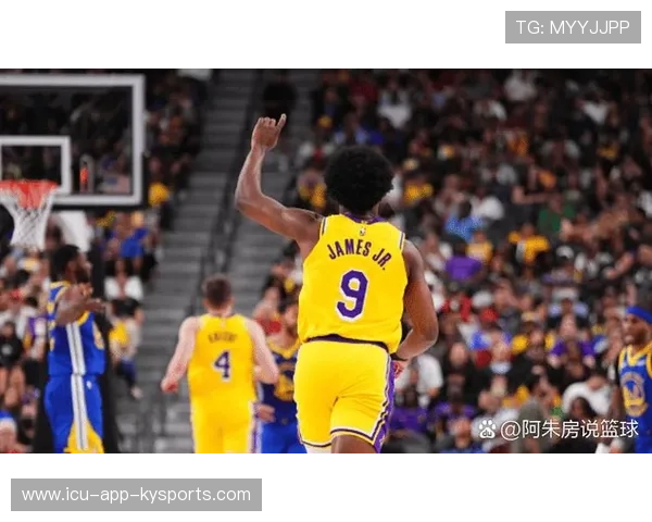 勇士替补出场后形成连续得分点